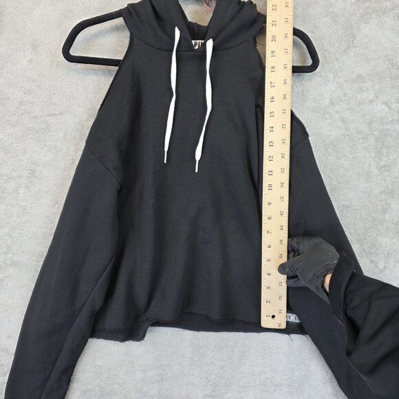 PINK Victoria's Secret Hoodie Womens Small Cutout Cold Shoulder Cropped Love Pul - Picture 6 of 10
